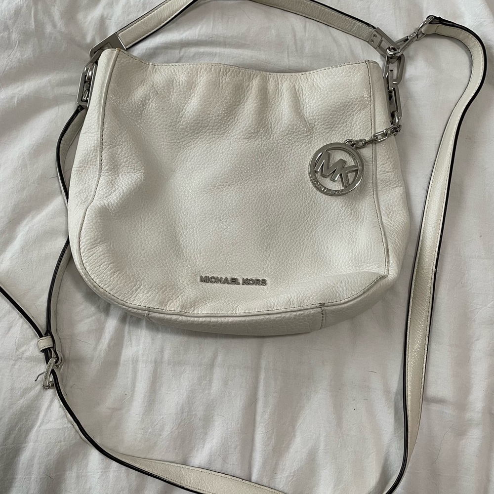 Michael Kors. White leather crossbody bag